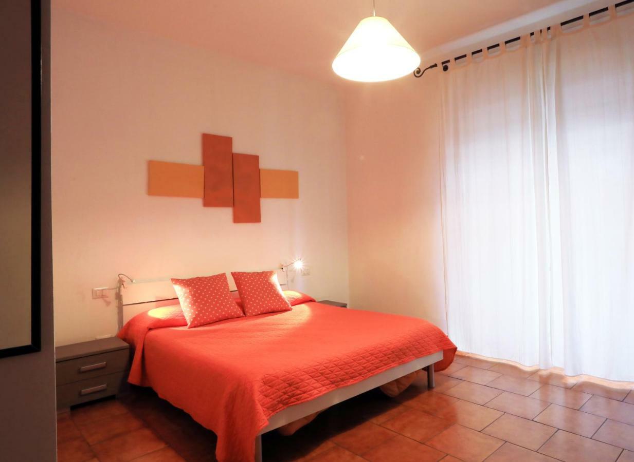 Primo Piano Guesthouse - Bari Policlinico מראה חיצוני תמונה
