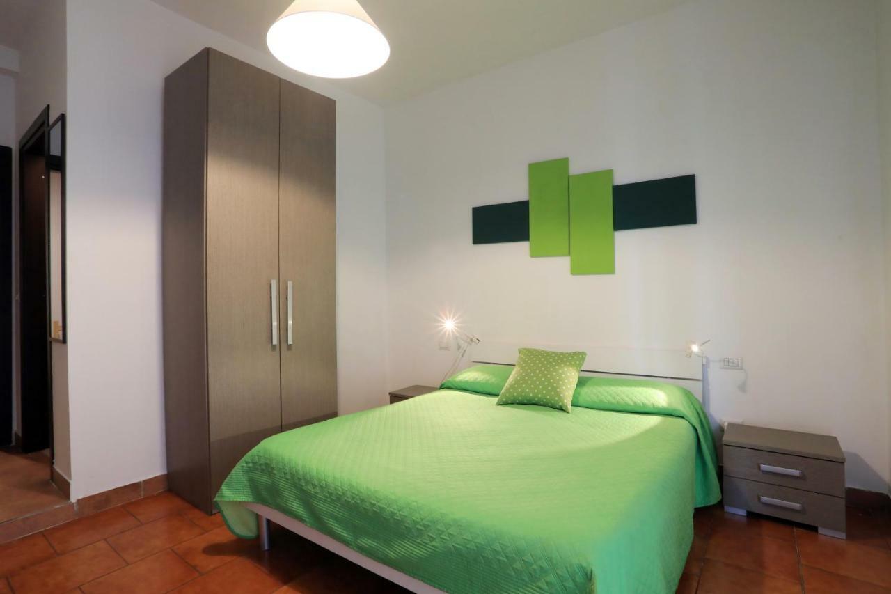 Primo Piano Guesthouse - Bari Policlinico מראה חיצוני תמונה